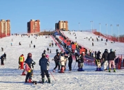开云:从400到10万——一座滑雪场撬动的城市更新实践